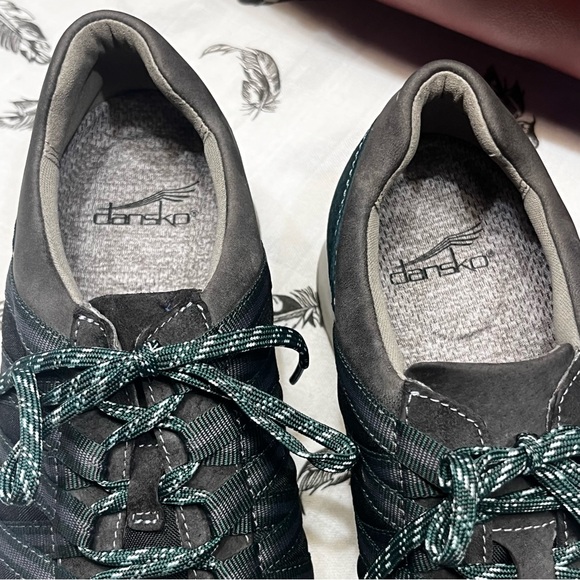 Dansko ‘Gabi’ Water Resistant Casual Sneakers Charcoal/Green EU 38 US 7.5 - Picture 3 of 12